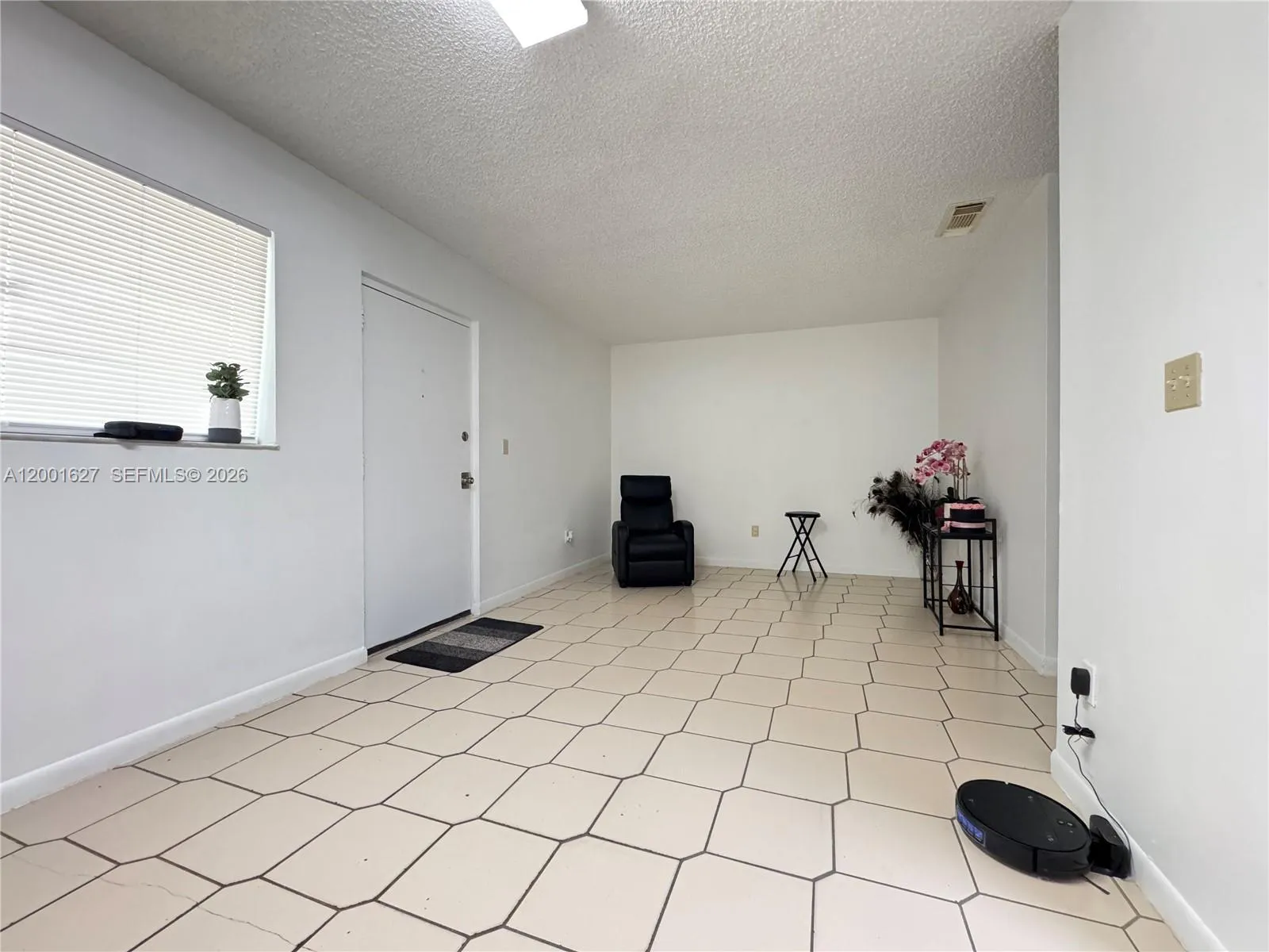 10765 SW 4th St # 8, Sweetwater FL 33174