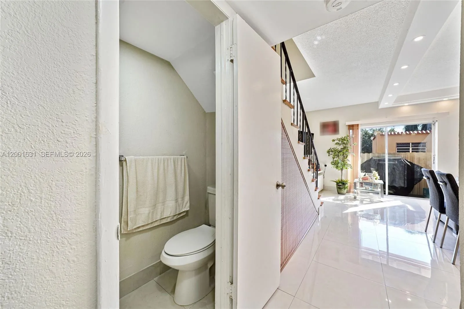 1305 W 53rd St # 429, Hialeah FL 33012