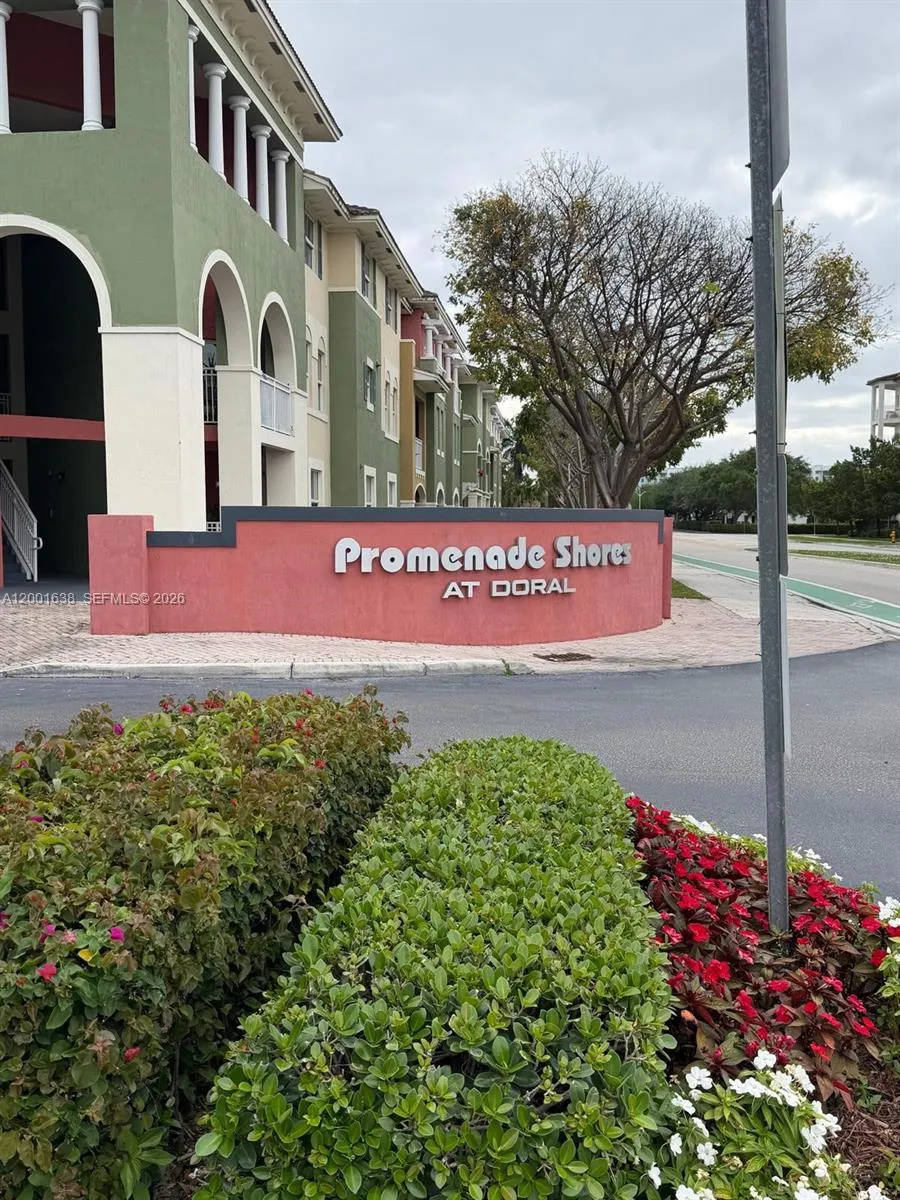 2 bedroom 2 bath for sale at 11102 NW 83rd St # 217, Doral FL 33178