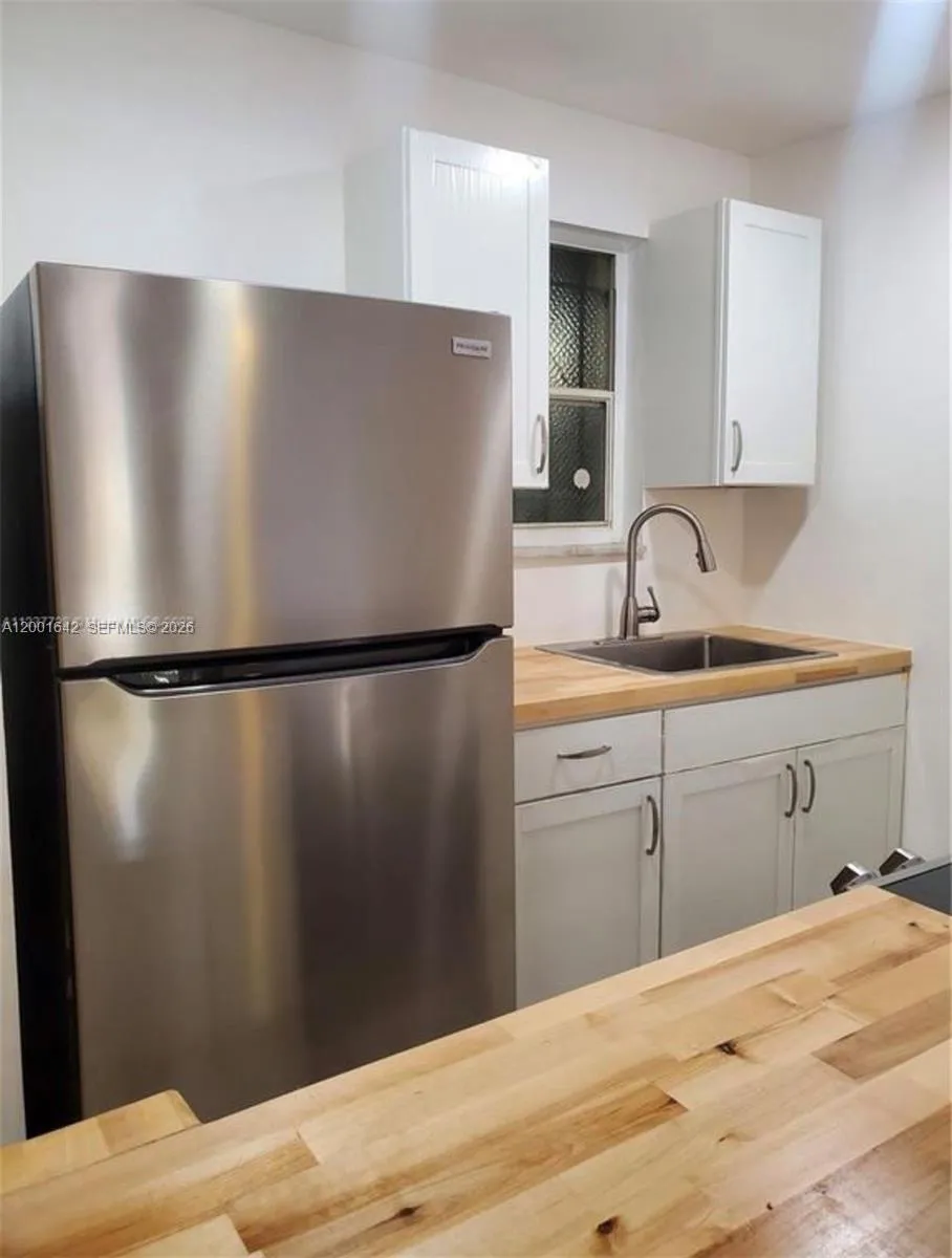 3181 SW 13th St # 108, Miami FL 33145