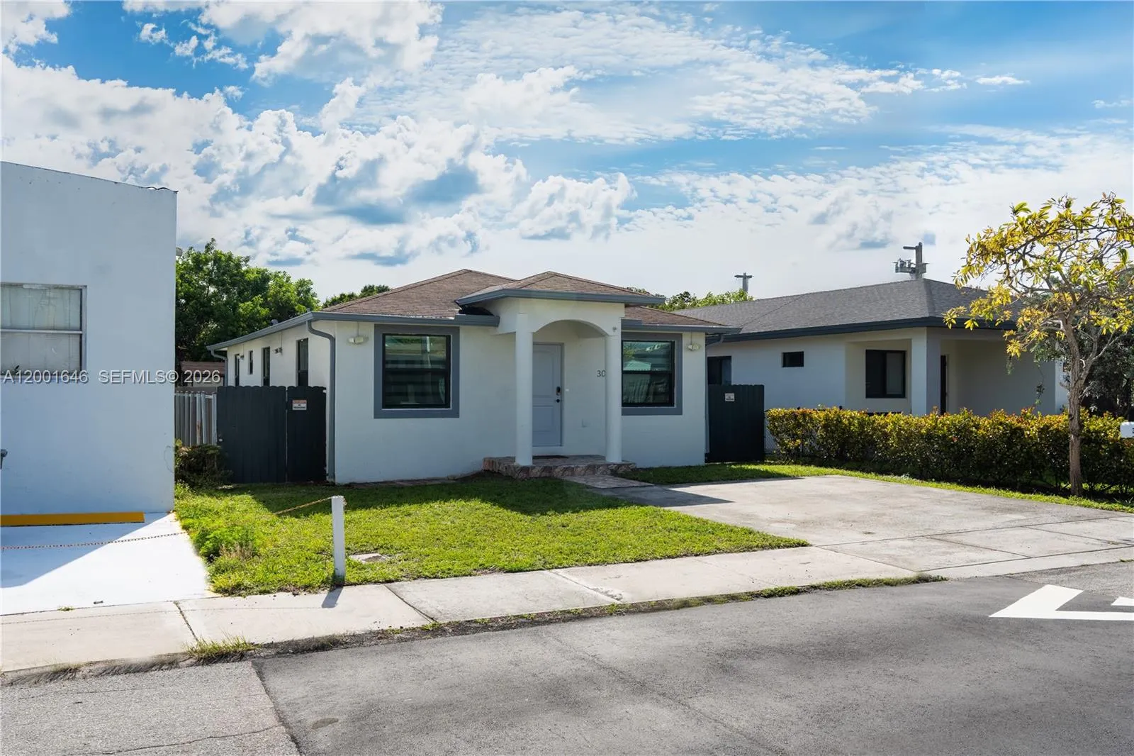 308 NW 2nd Ave, Hallandale Beach FL 33009