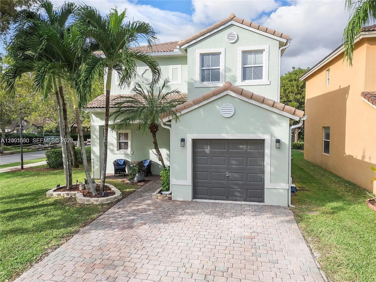 1975 SE 14 St, Homestead FL 33035