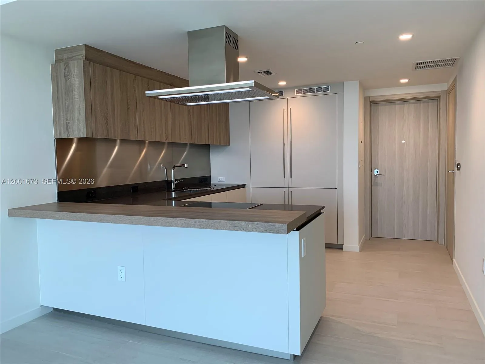 1000 Brickell Plz # 3904, Miami FL 33131