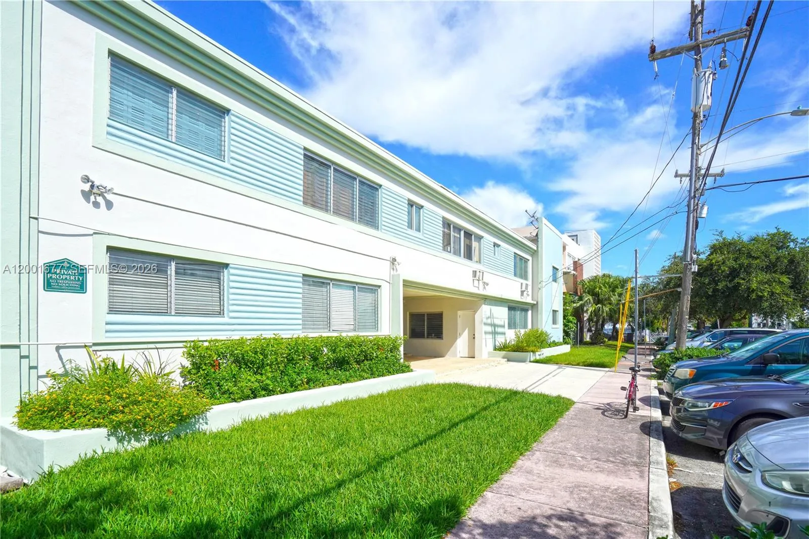 2250 Bay Dr # 4, Miami Beach FL 33141
