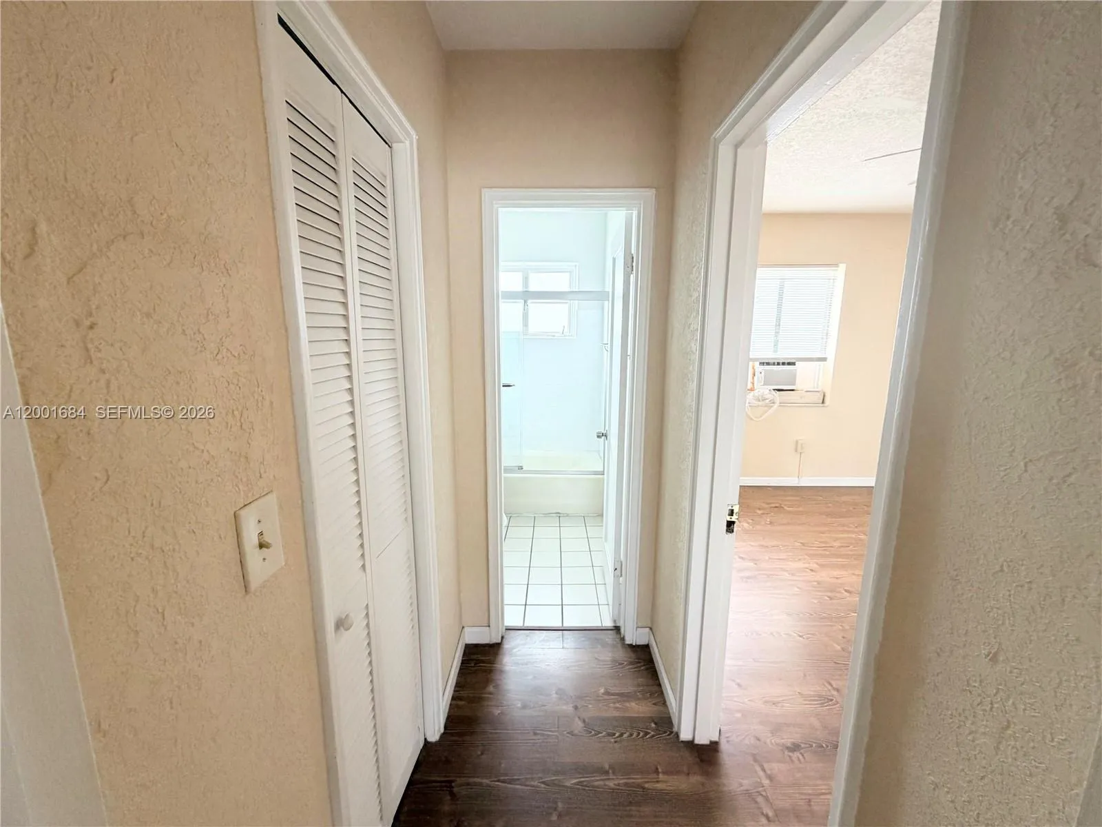 620 84th St # 25, Miami Beach FL 33141