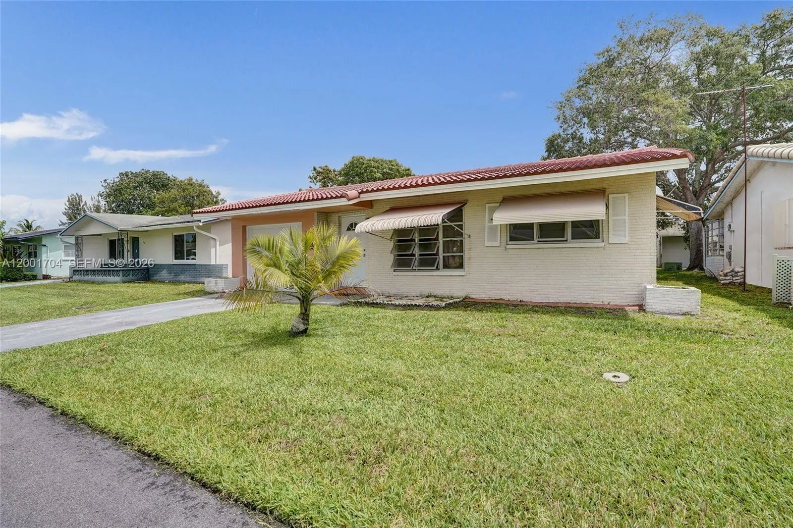 5712 NW 66th Ave, Tamarac FL 33321
