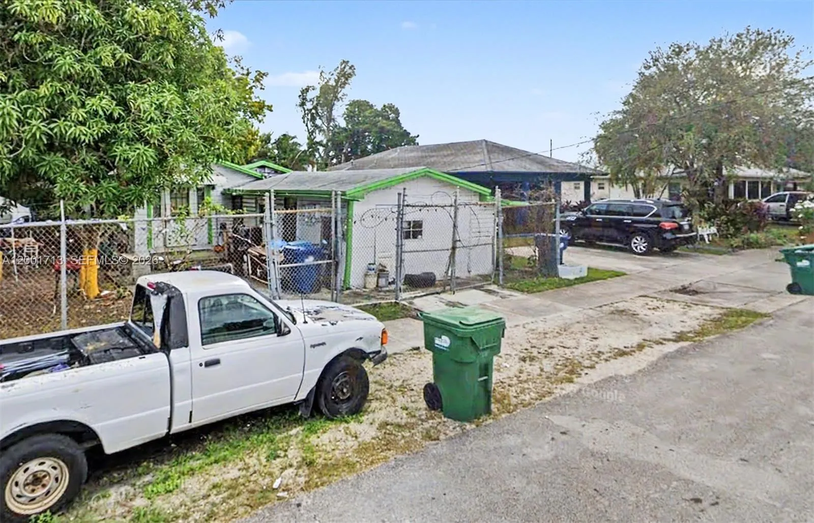 2106 NW 70th St, Miami FL 33147