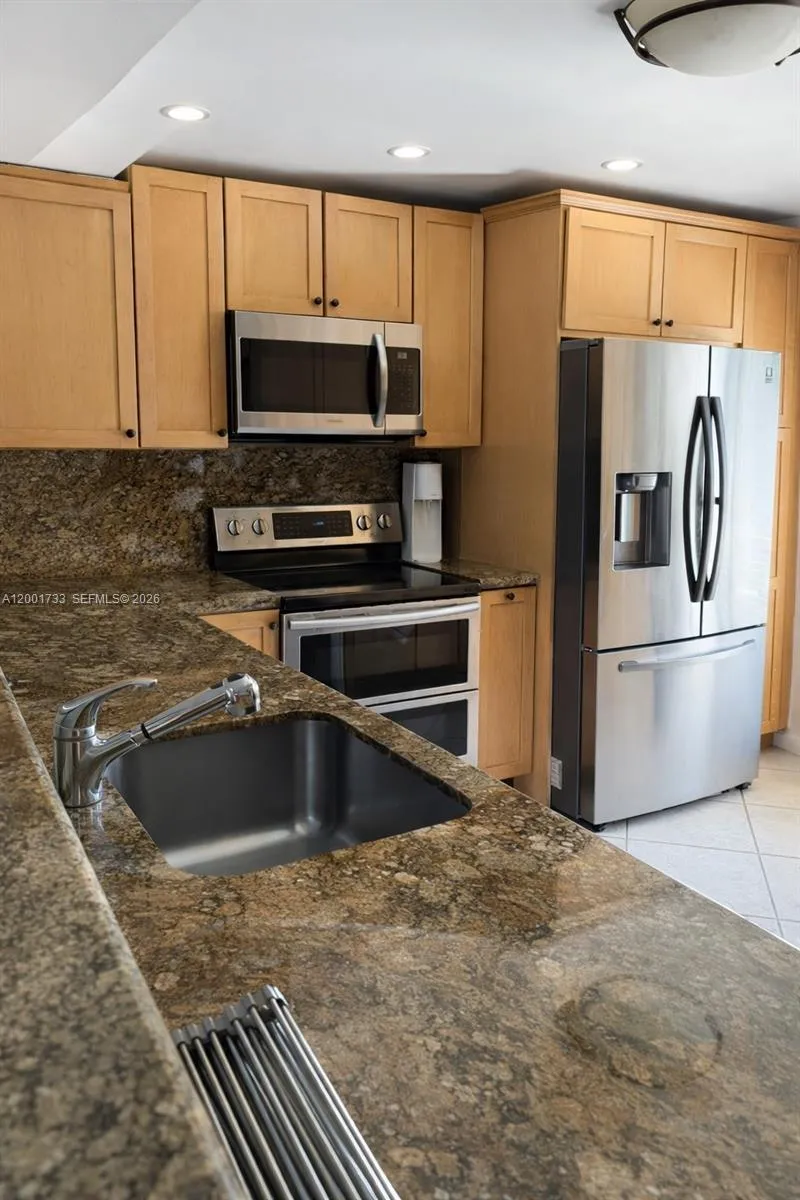 2661 NE 164th St # 40, North Miami Beach FL 33160