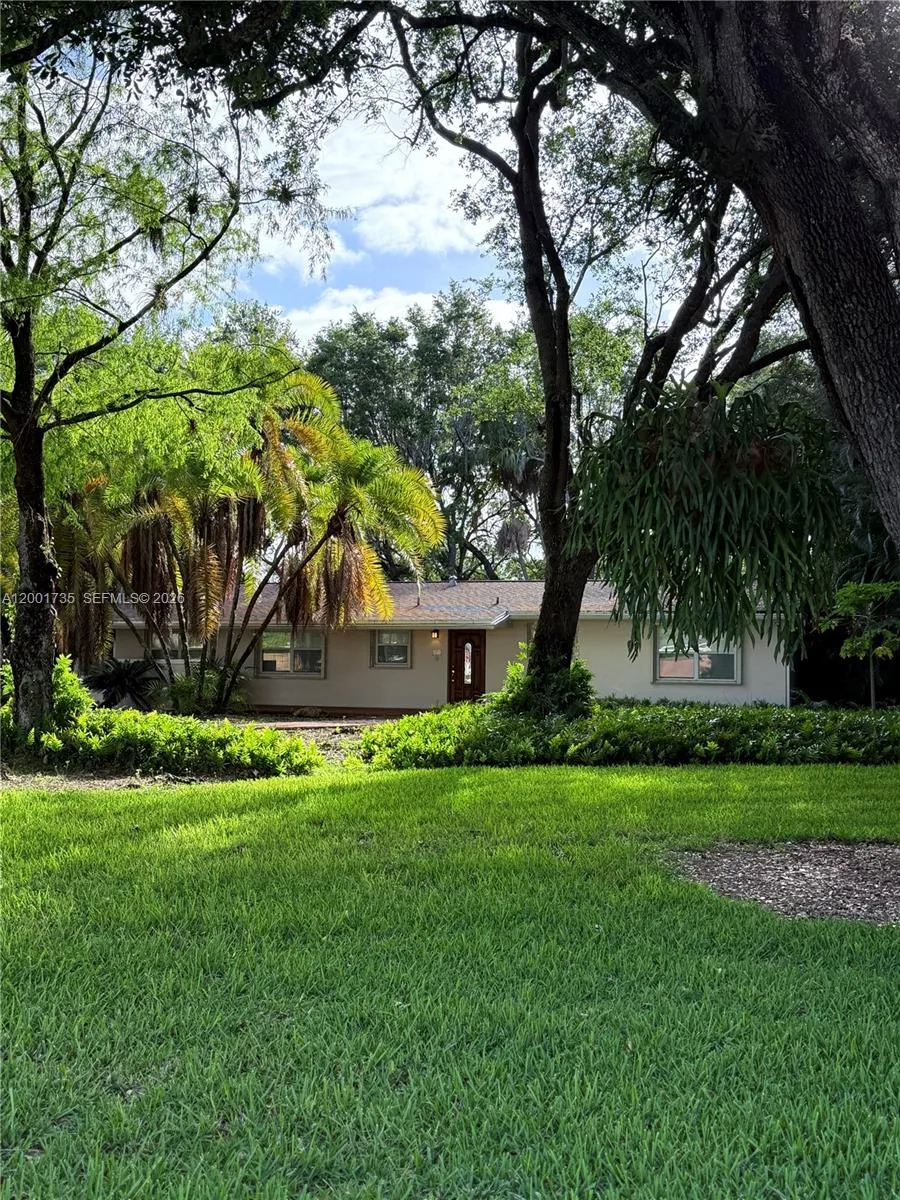 11401 SW 102nd Ave, Miami FL 33176