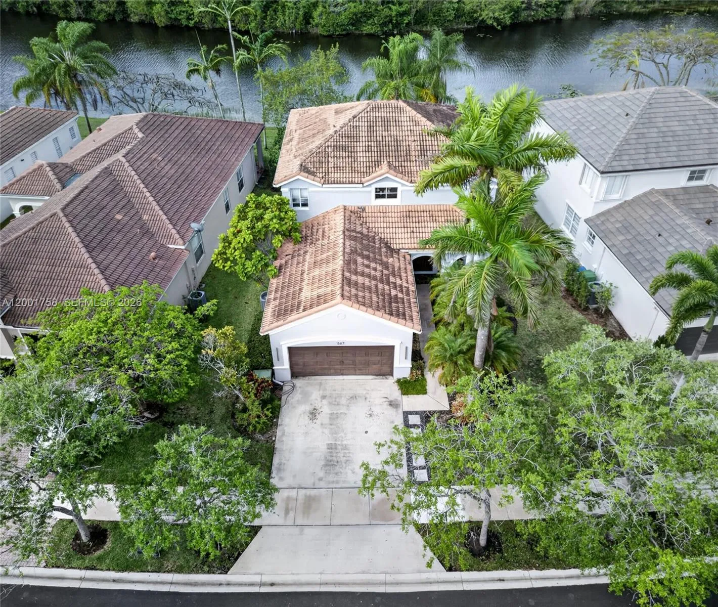 567 Live Oak Ln, Weston FL 33327