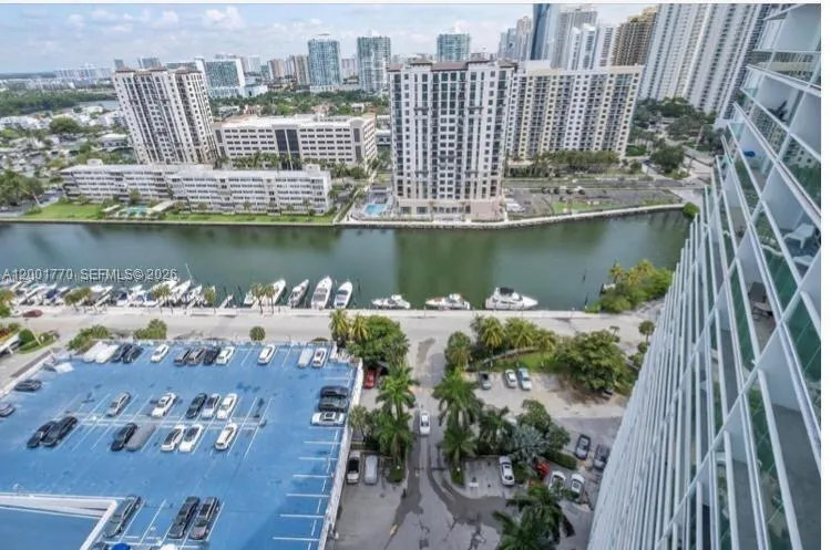 100 Bayview Dr # 1006, Sunny Isles Beach FL 33160