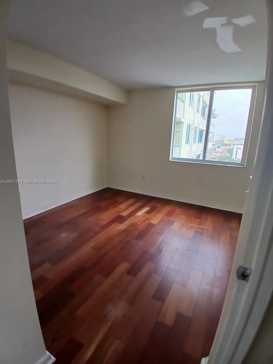 219 NW 12th Ave # 914, Miami FL 33128