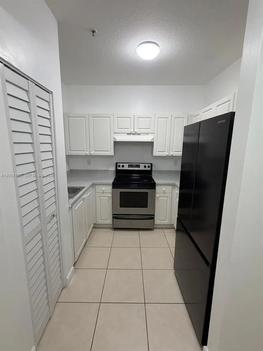 1300 NE 109th St # 404, Miami FL 33161