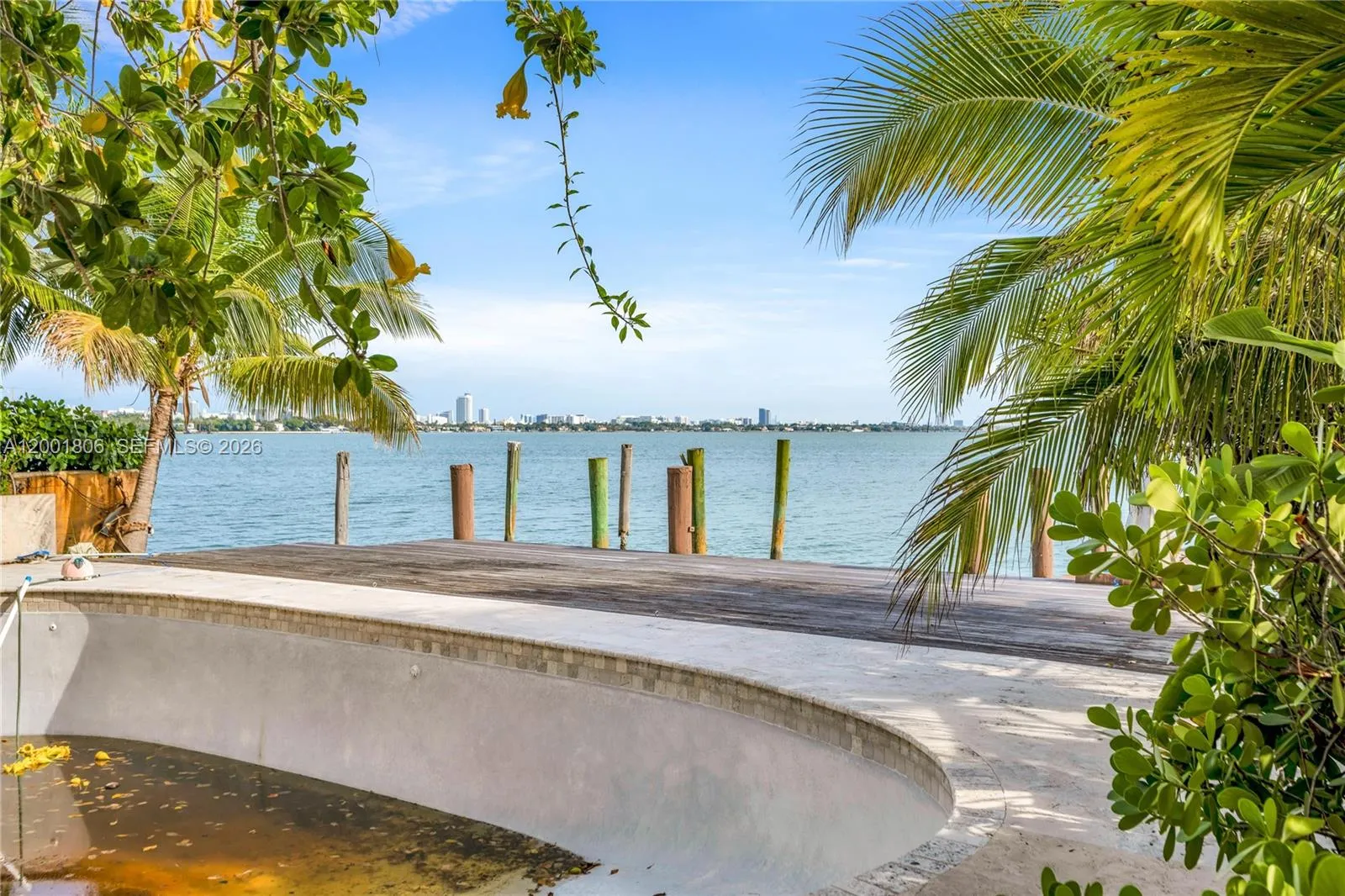 1920 Bay Dr, Miami Beach FL 33141