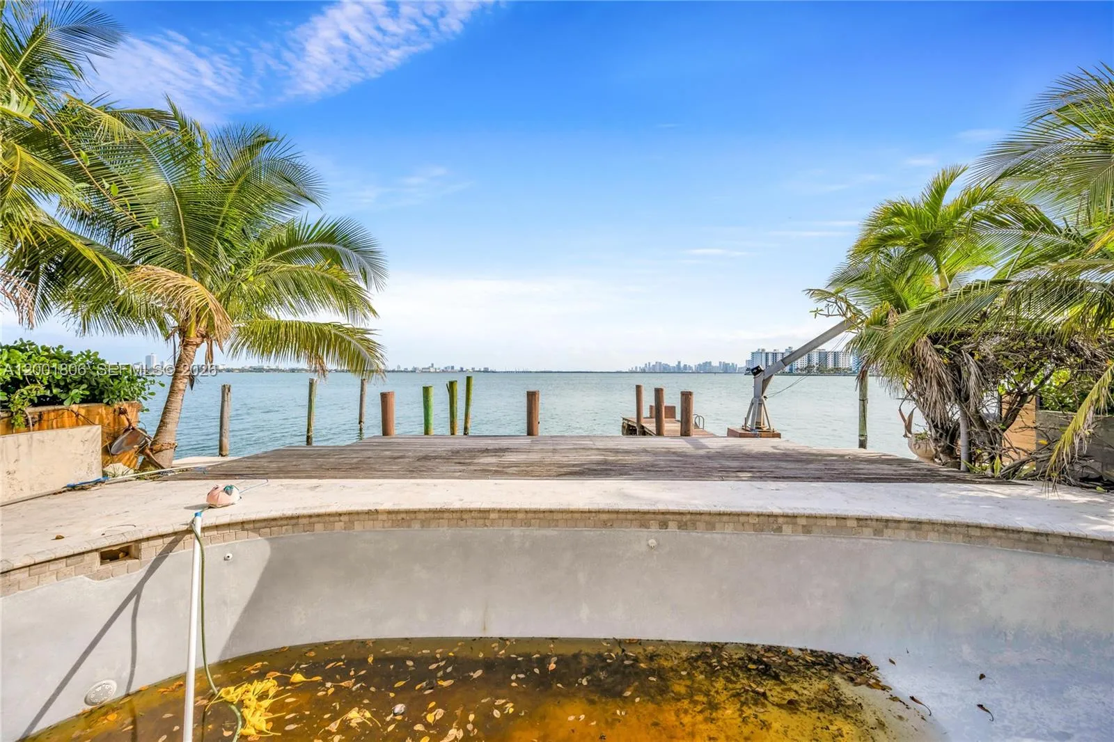 1920 Bay Dr, Miami Beach FL 33141
