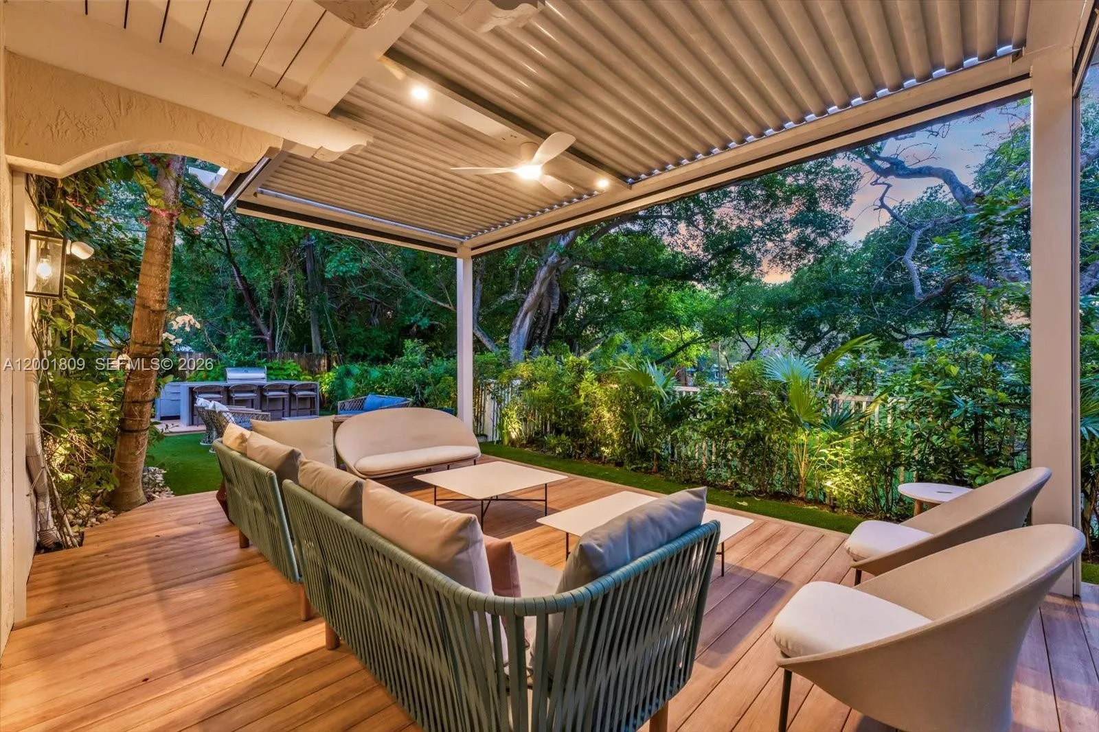 4090 Barbarossa Ave, Miami FL 33133