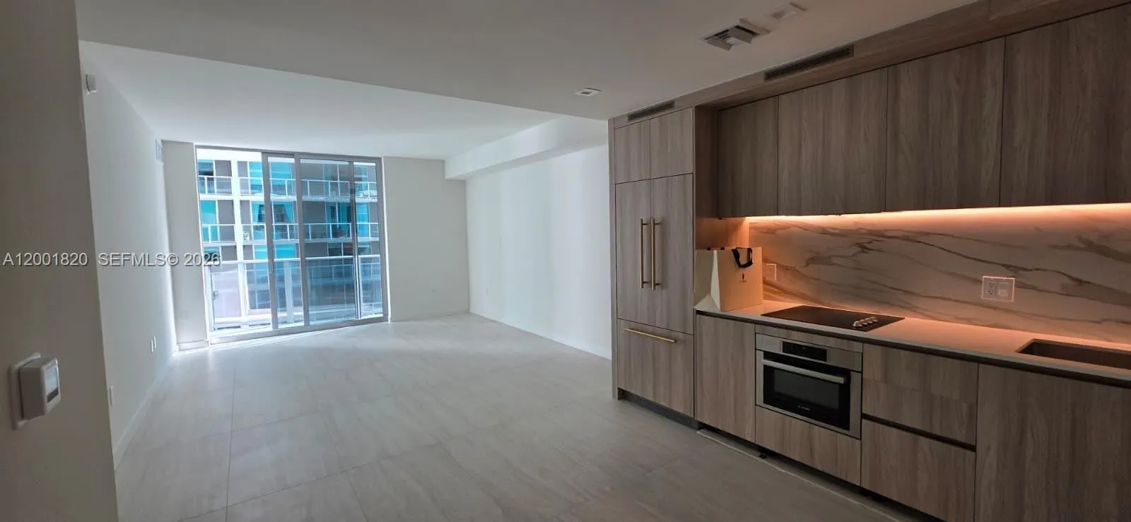 77 SE 5 # 2108, Miami FL 33131