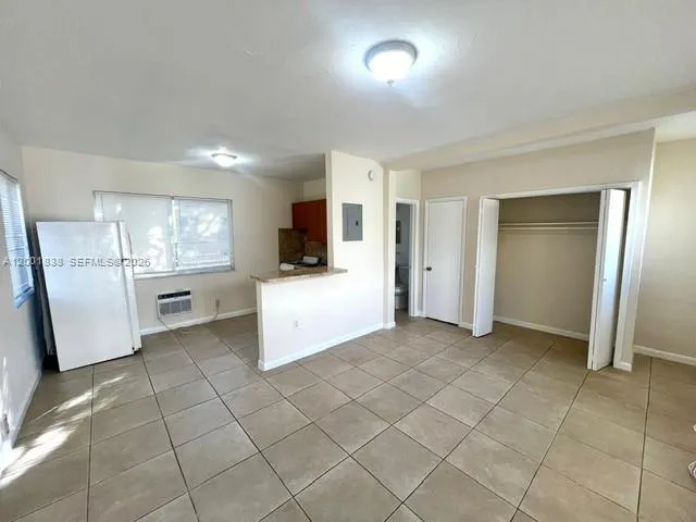 690 NE 85th St # 1D, Miami FL 33138