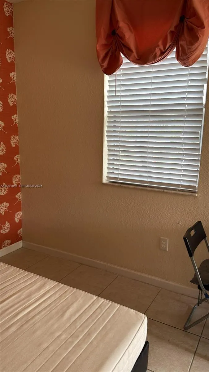 16961 SW 90th Ter, Miami FL 33196