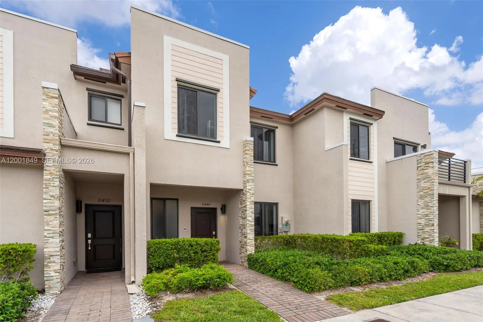 21444 NE 2nd Path, Miami FL 33179