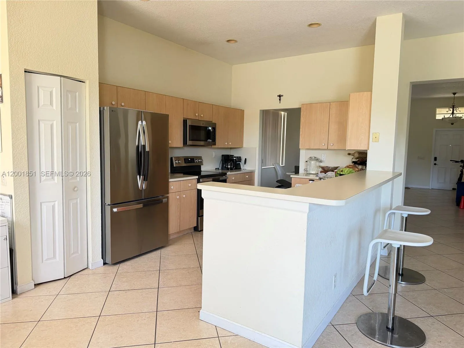 1006 Sunflower Cir, Weston FL 33327
