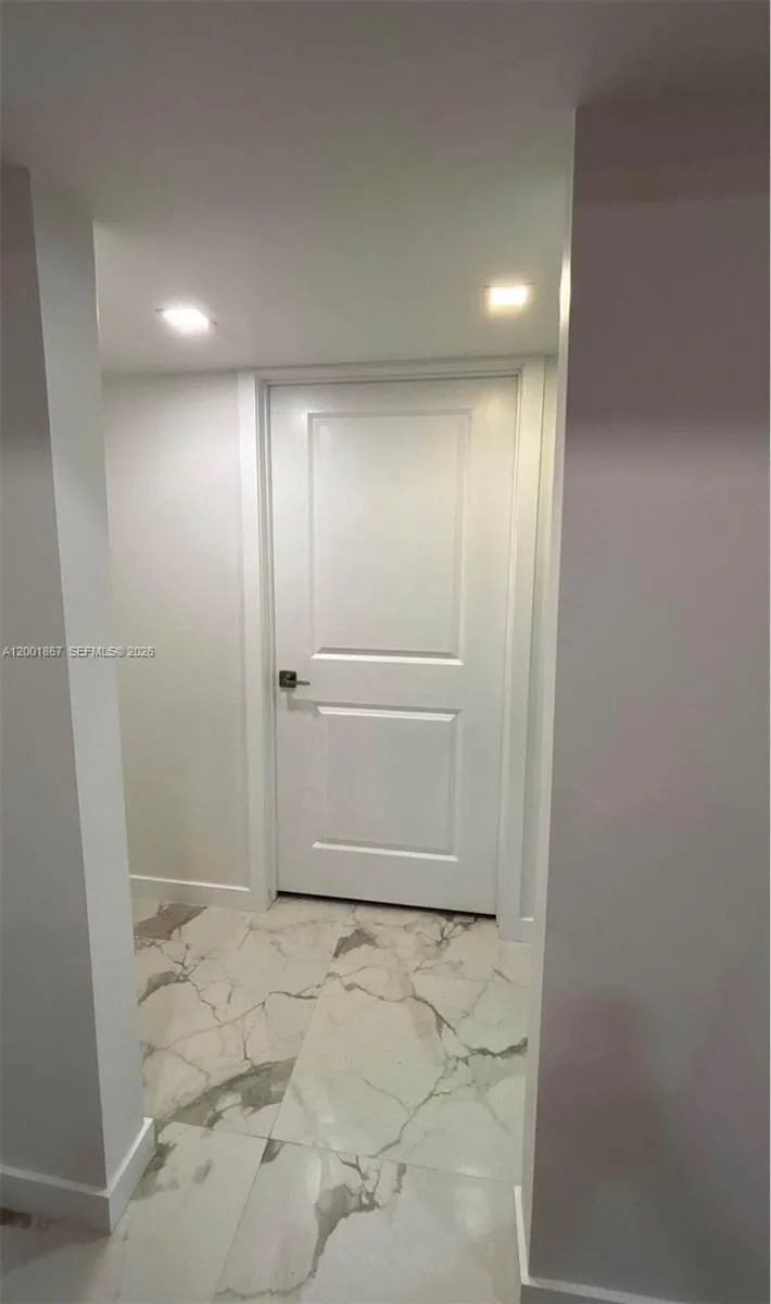 1629 Mayo St, Hollywood FL 33020