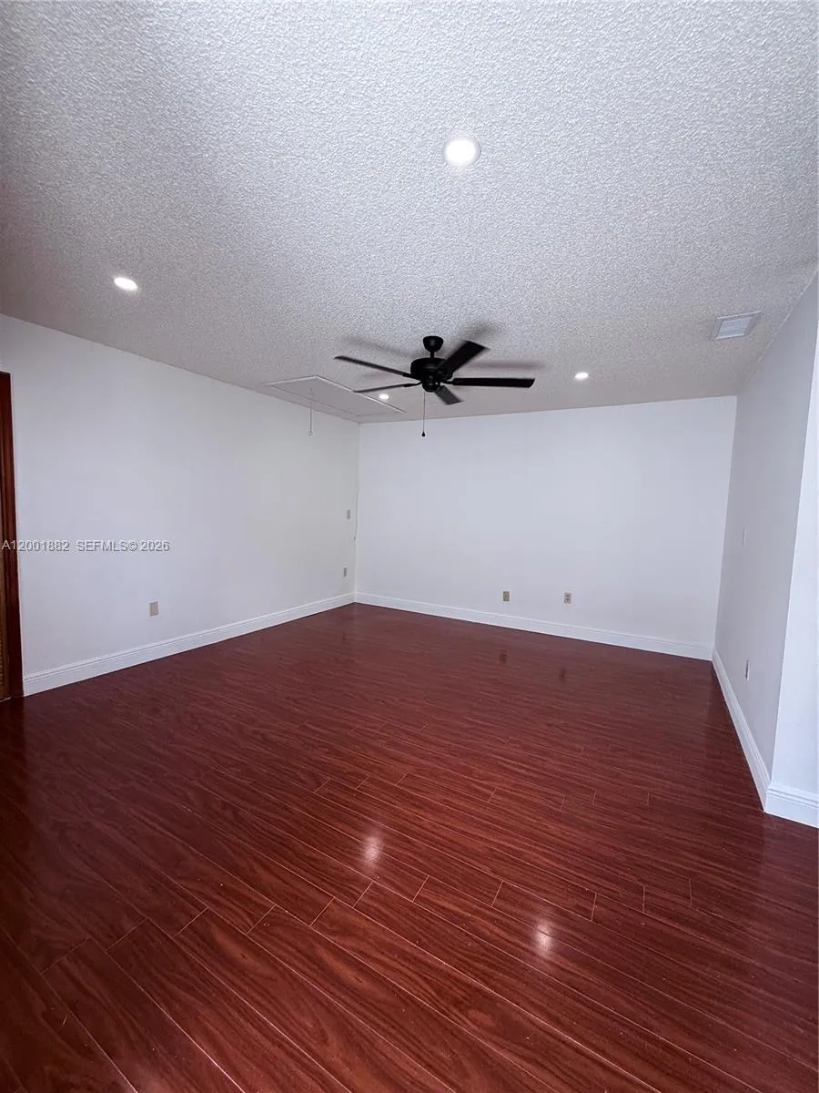 14220 SW 53rd St # B, Miami FL 33175