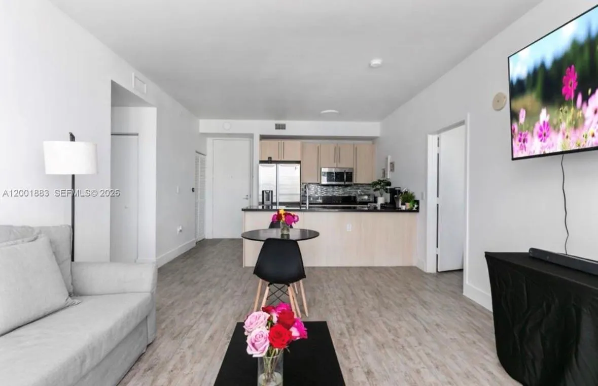 1111 SW 1st Ave, Miami FL 33130