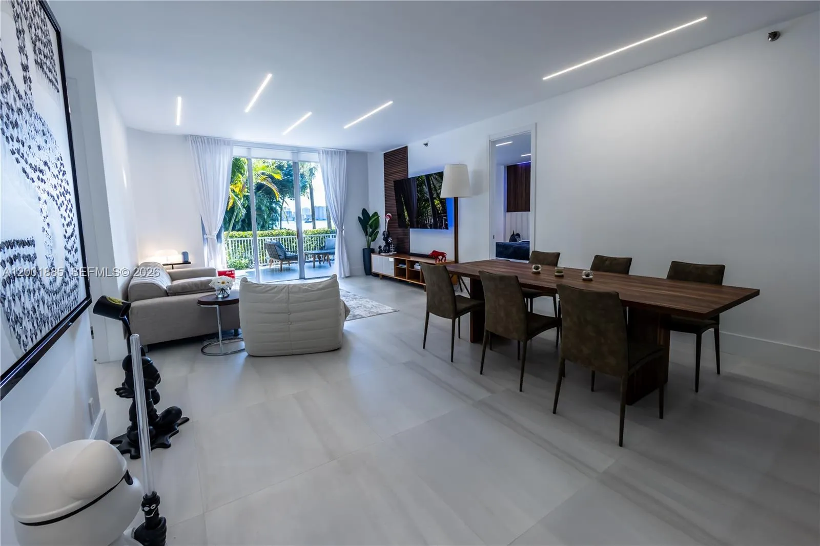 3600 Mystic Pointe Dr # 114, Aventura FL 33180