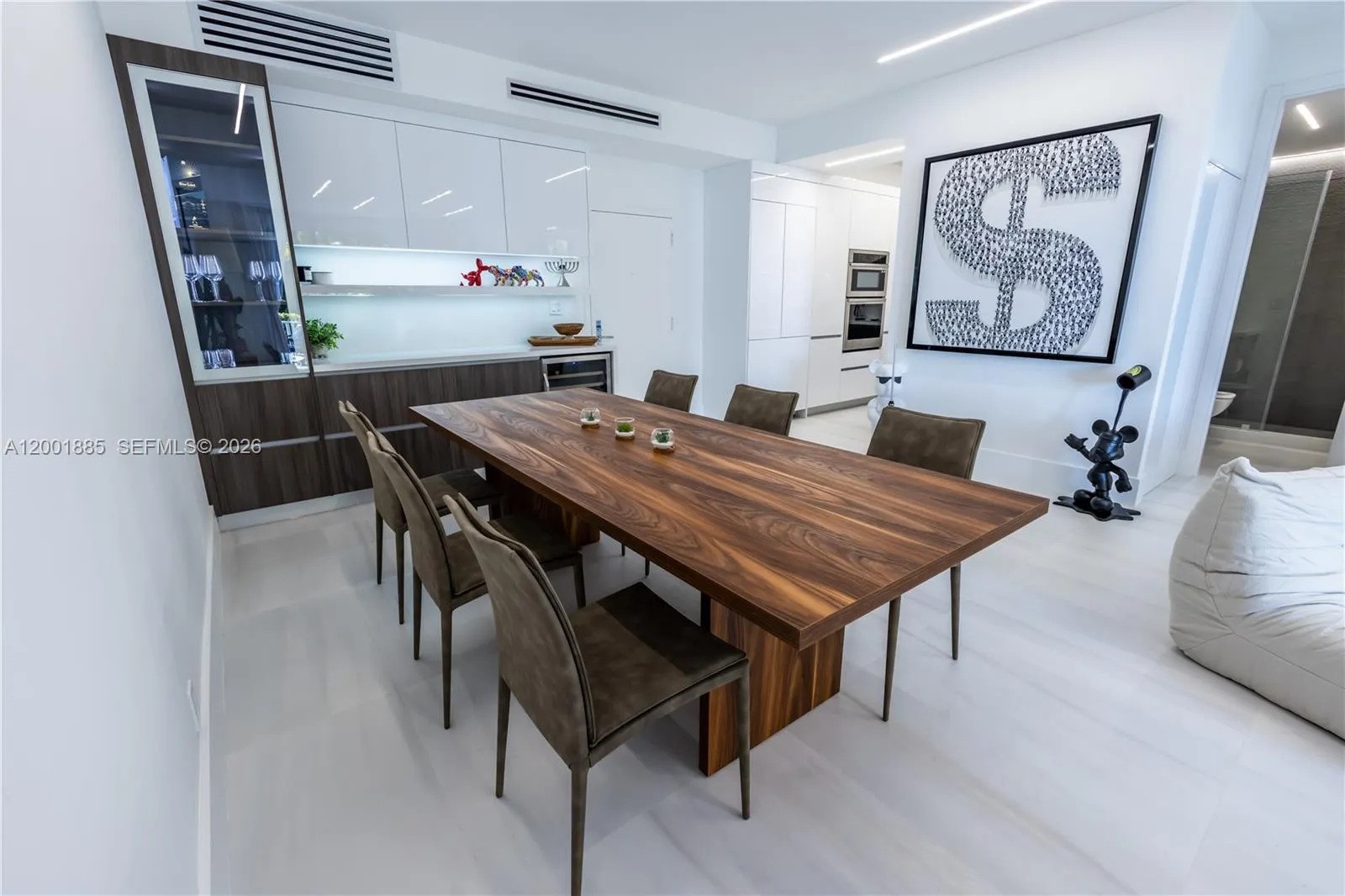 3600 Mystic Pointe Dr # 114, Aventura FL 33180