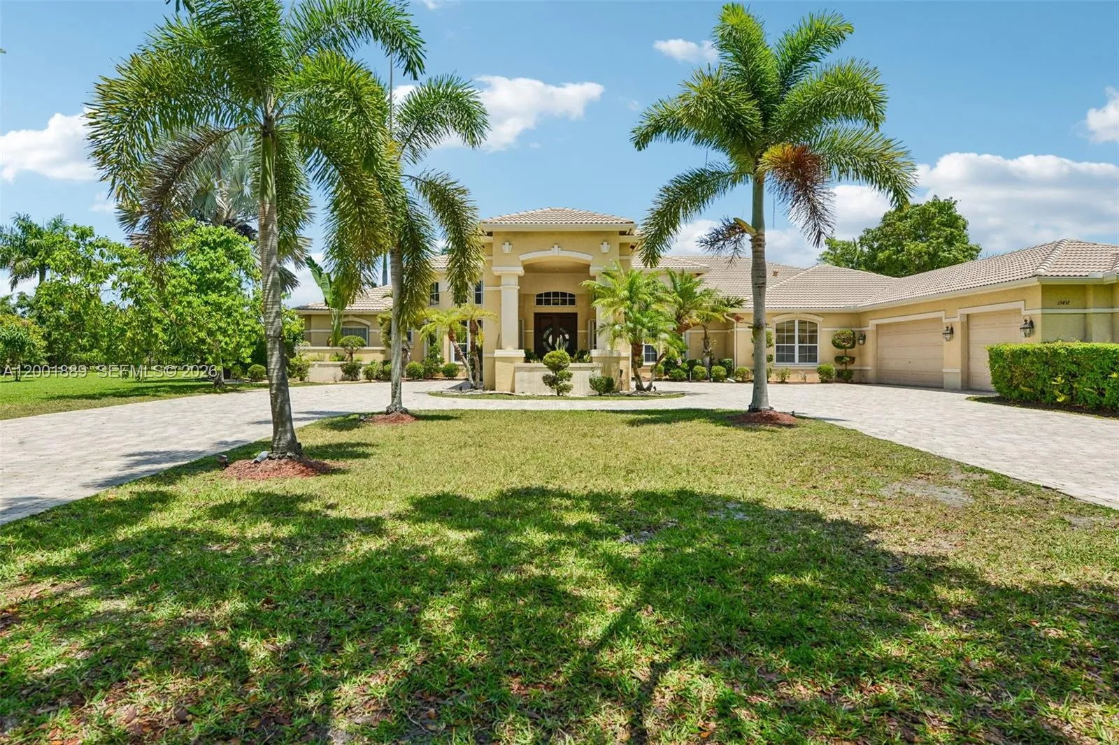 13457 Majestic Way, Cooper City FL 33330