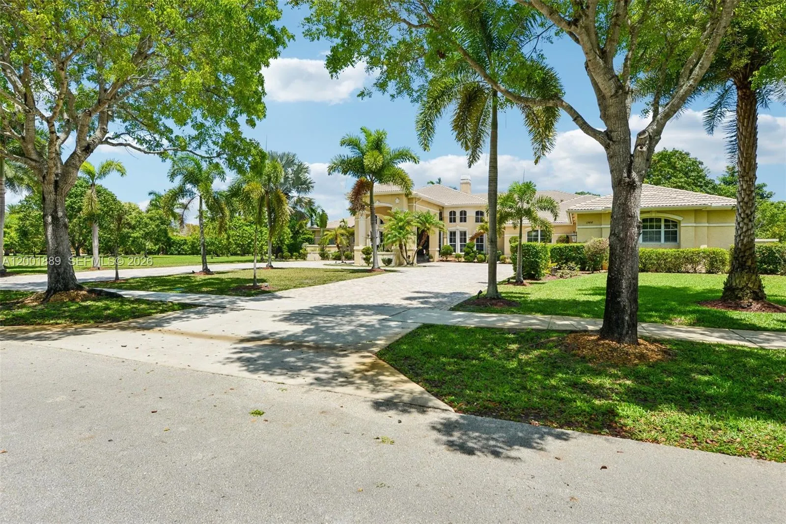 13457 Majestic Way, Cooper City FL 33330