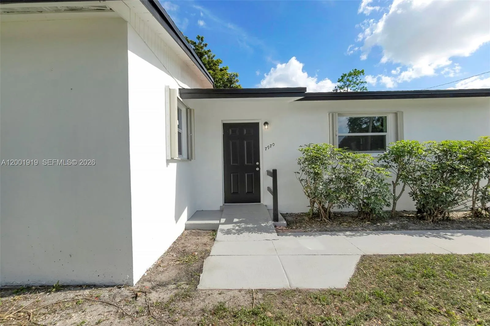 7970 NW 176th St, Hialeah FL 33015