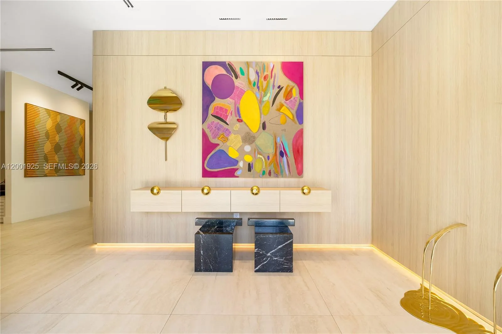 707 NE 77th St, Miami FL 33138