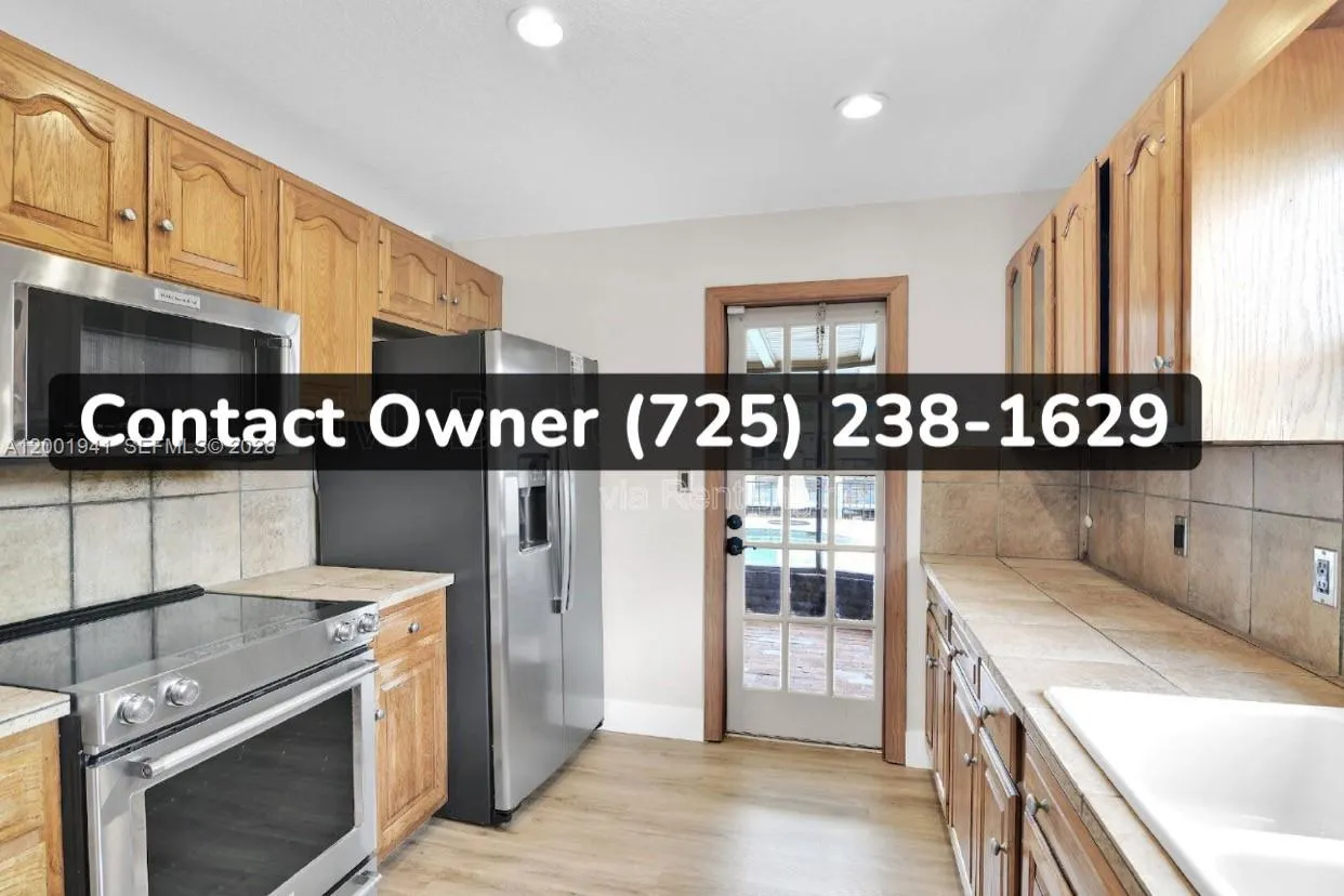 2425 Key Largo Ln, Fort Lauderdale FL 33312