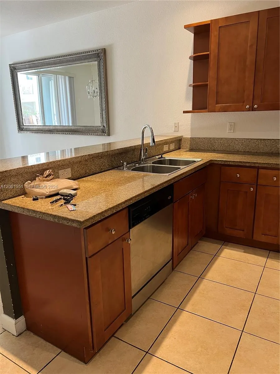 11440 NW 75th Ter, Doral FL 33178