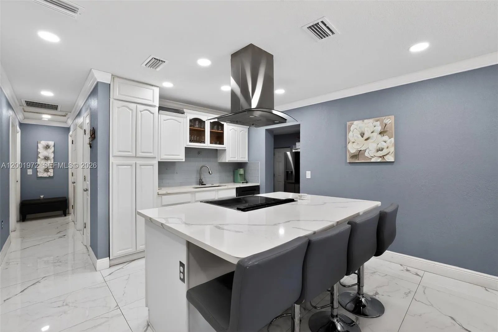 10414 N 50TH ST, Tampa FL 33617