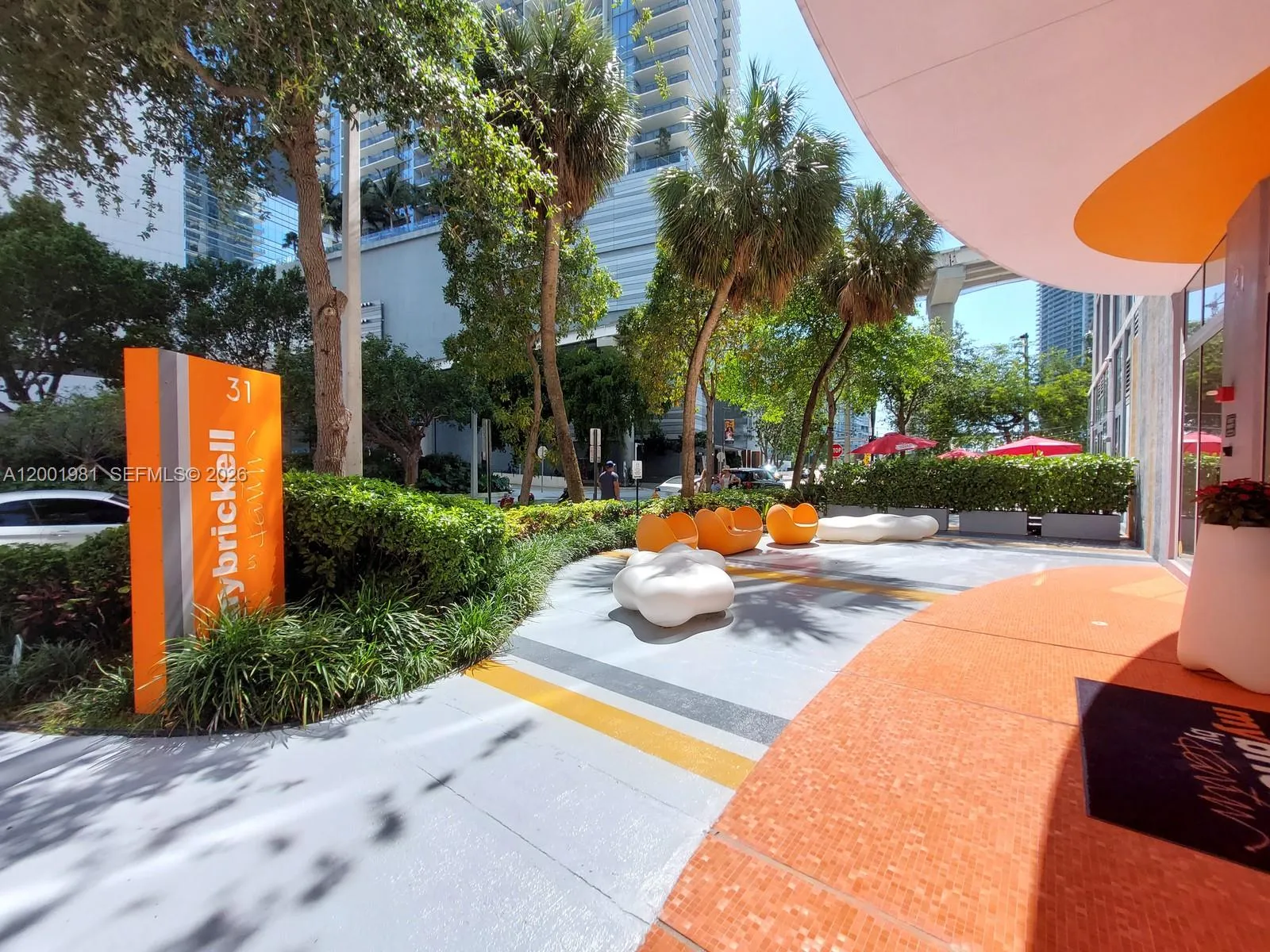 31 SE 6th St # 1405, Miami FL 33131