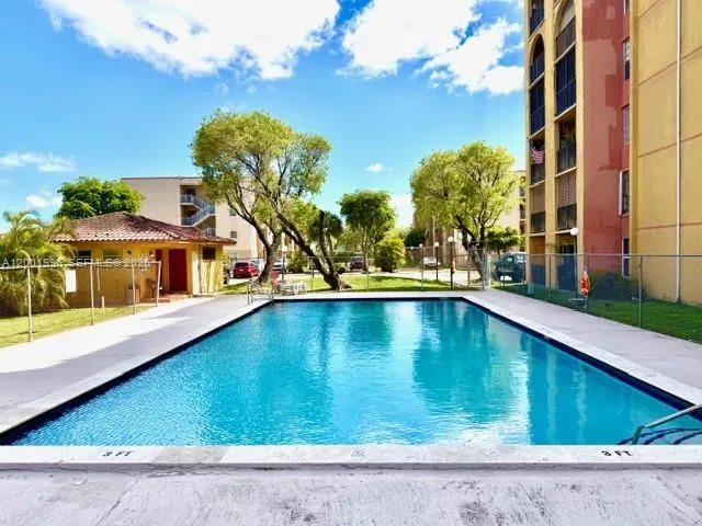 4717 NW 7th St # 10, Miami FL 33126