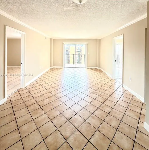 4717 NW 7th St # 10, Miami FL 33126