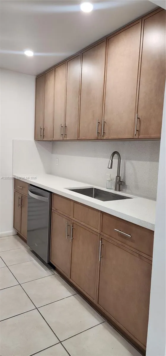 500 NE 2nd St # 213, Dania Beach FL 33004