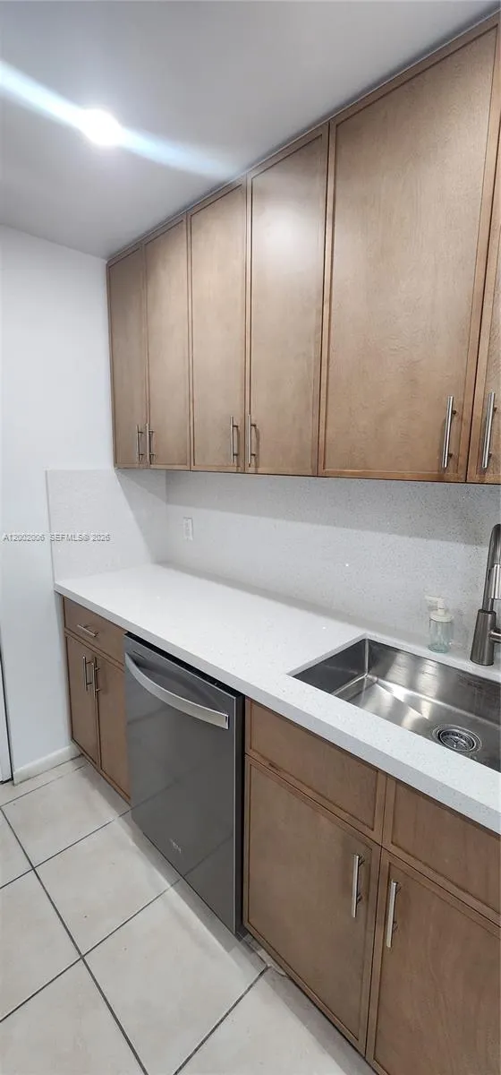 500 NE 2nd St # 213, Dania Beach FL 33004