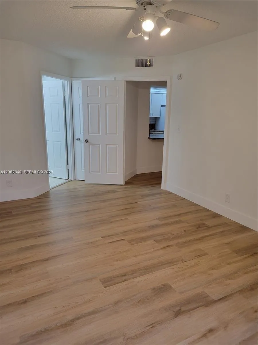 8290 Lake Dr # 104, Doral FL 33166