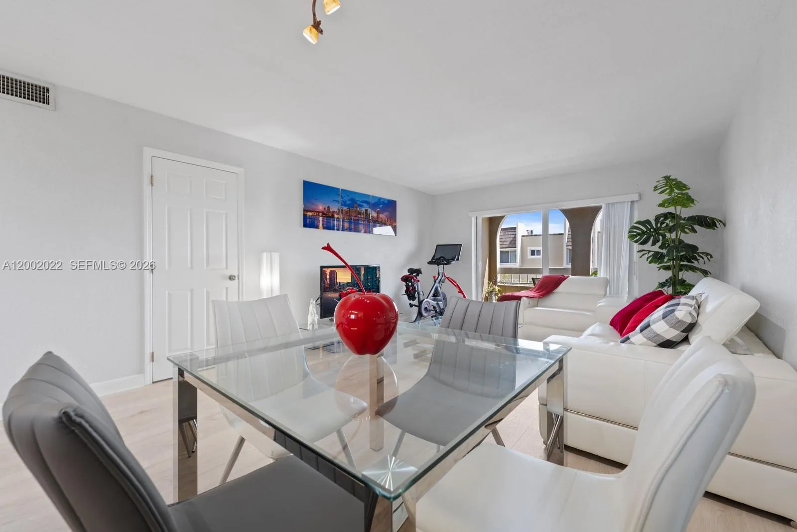 7845 Camino Real # 413, Miami FL 33143