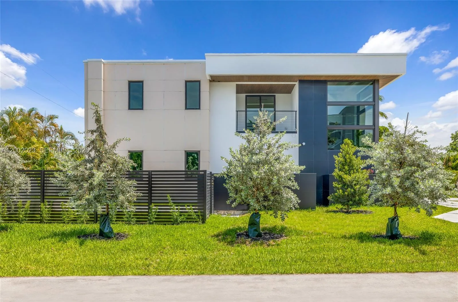 750 NE 16th Ave, Fort Lauderdale FL 33304