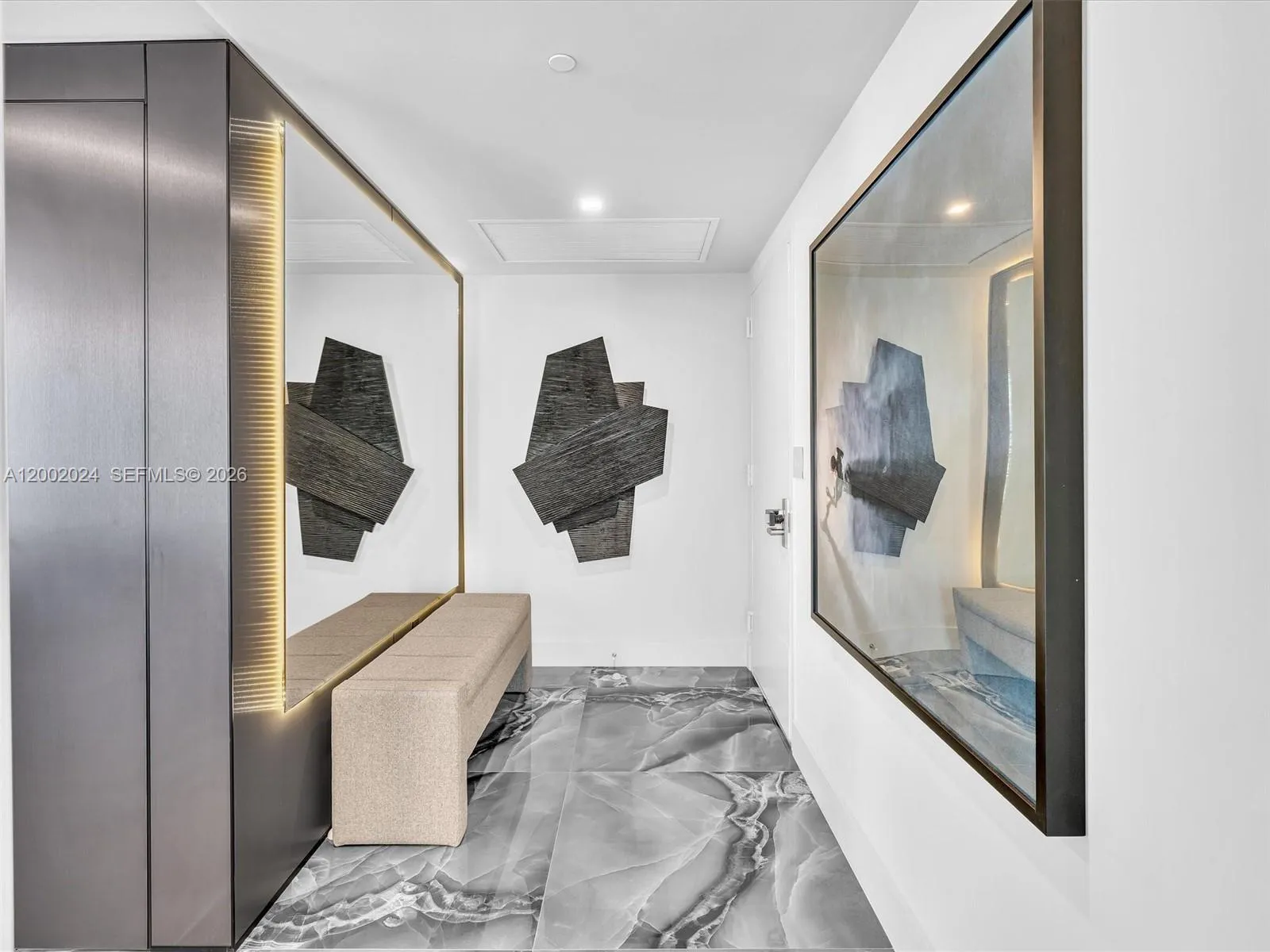 475 Brickell Ave # 2715, Miami FL 33131