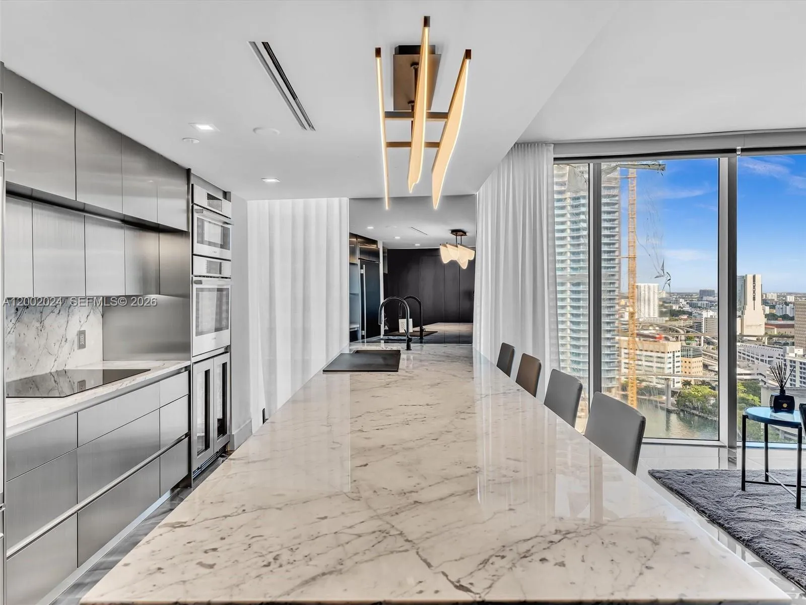 475 Brickell Ave # 2715, Miami FL 33131