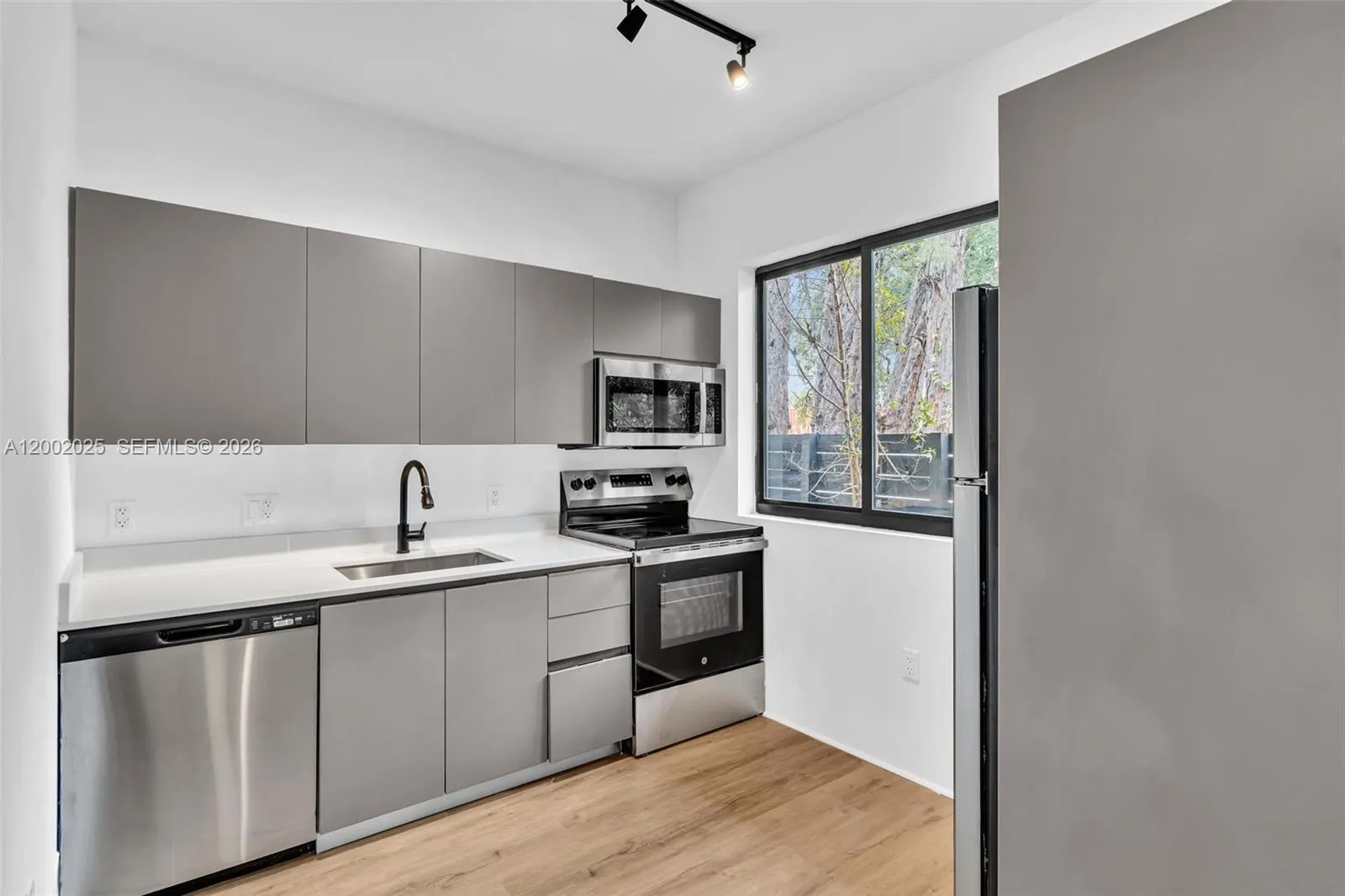 753 NW 30th St # 3, Miami FL 33127