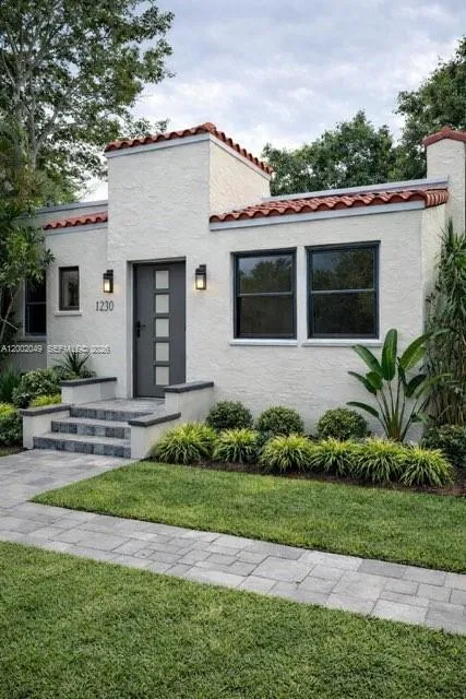 3 bedroom 2 bath for sale at 1230 Pizarro St, Coral Gables FL 33134
