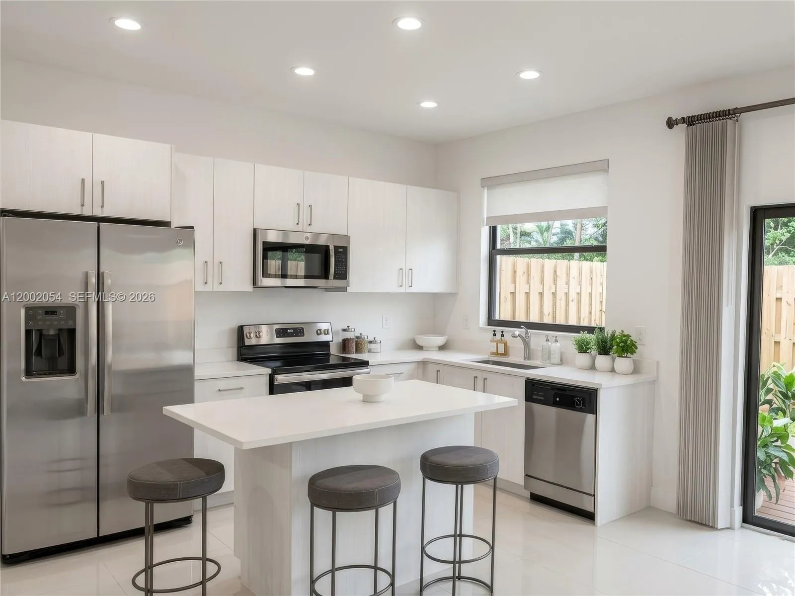 12525 NW 23rd Pl, Miami FL 33167